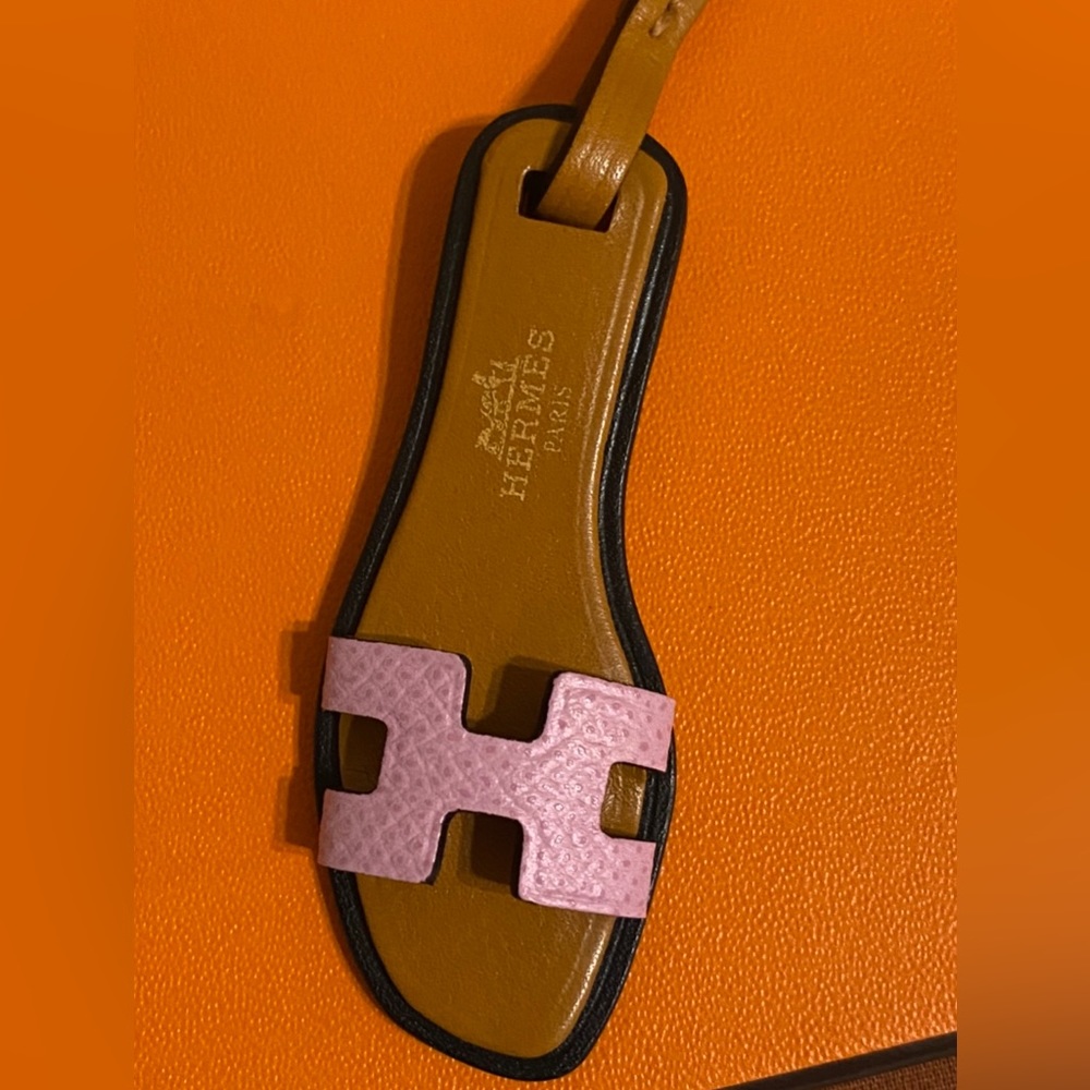 NEW HERMÈS ORAN NANO CHARM PINK - Picture 1 of 16